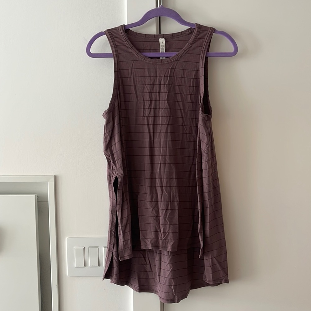 Woman’s Lululemon Purple Top